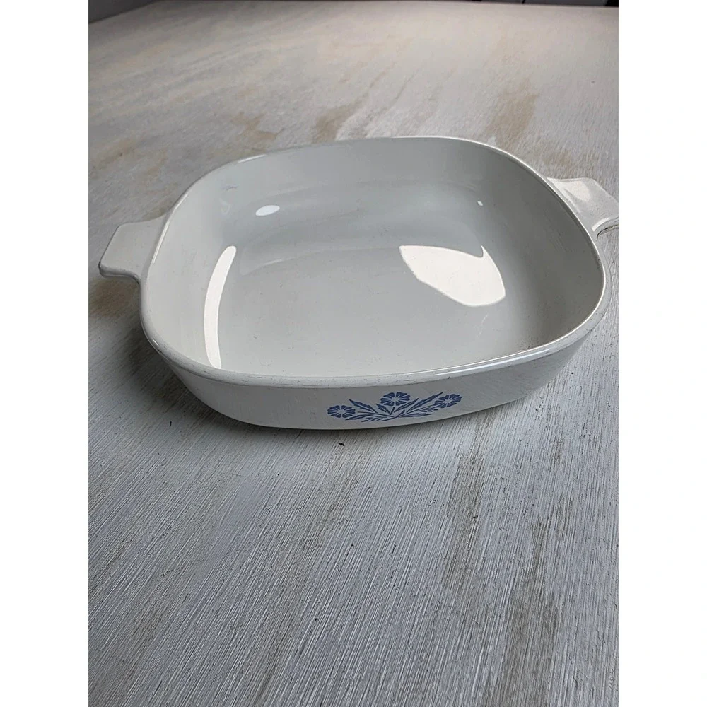 Vintage Corning Ware P-9-B 9 Inch Square Baker Blue Cornflower Casserole Dish